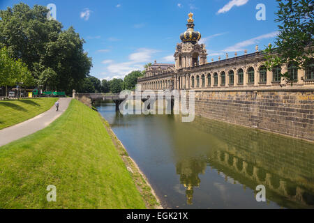 Vue extérieure de la Kronentor, le Zwinger, Dresde, Saxe, Allemagne Banque D'Images