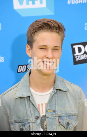 LOS ANGELES, CA - le 31 juillet 2013 : Ryan Beatty au prix 2013 faire quelque chose à l'Avalon, Hollywood. Banque D'Images