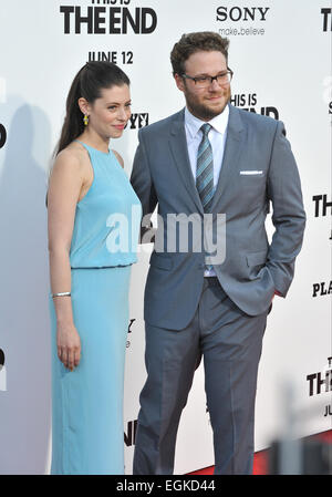 LOS ANGELES, CA - 3 juin 2013 : Seth Rogen & Lauren Miller lors de la première mondiale de son film 'c'est la fin" au Regency Village Theatre, Westwood. Banque D'Images