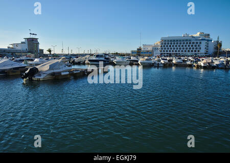 Marina dans la ville de Faro, Algarve, Portugal Banque D'Images