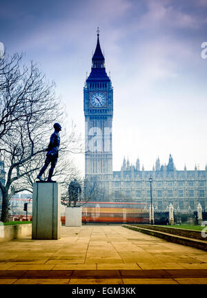 Vue générale du Big Ben et les chambres du Parlement à Londres Banque D'Images