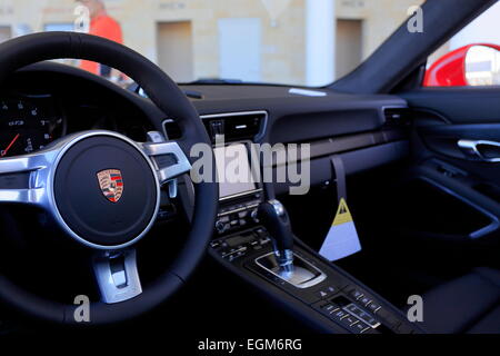 2016 Porsche 911 carrera GTS intérieur automobile Banque D'Images