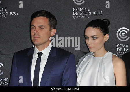 CANNES, FRANCE - 18 MAI 2013 : Rooney Mara & Casey Affleck à l'examen préalable pour leur film 'Ain't-les corps Saints' à la 66e Festival de Cannes. Banque D'Images