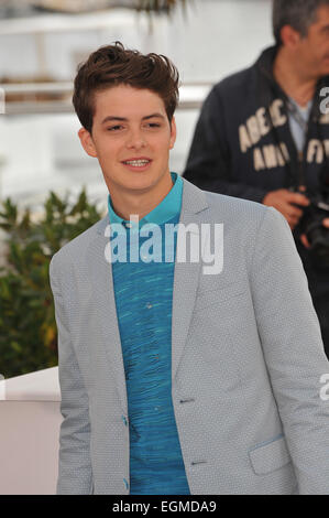 CANNES, FRANCE - 16 MAI 2013 : Israël Broussard à une séance de photos pour son nouveau film 'Le Bling Ring" à la 66e Festival de Cannes. Banque D'Images