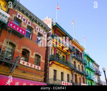 Chinatown, San Francisco sur une journée ensoleillée avec un ciel bleu. Banque D'Images