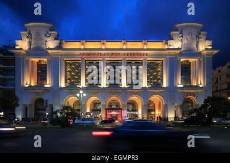 Hôtel et Casino Palais de la Méditerranée sur la Promenade des Anglais, dans la soirée, Nice, Alpes-Maritimes Banque D'Images