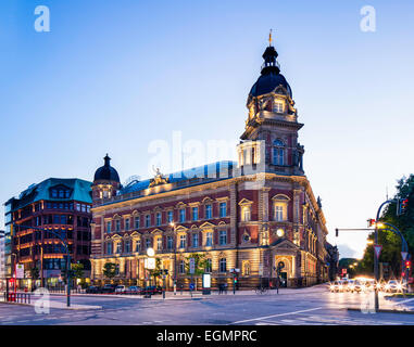 L'ancien bâtiment principal de Hambourg, bureau de poste principal, immeuble de bureaux et les bureaux de médecin, Stephansplatz, Neustadt, Hambourg Banque D'Images