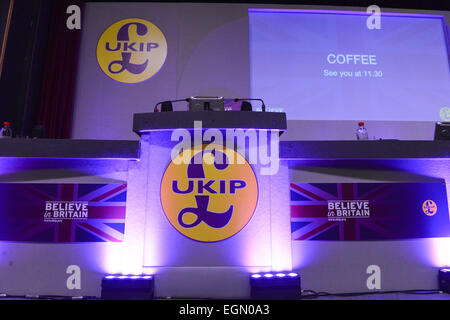 Margate, Kent, UK. 27 février 2015. La Conférence du Printemps de l'UKIP a lieu dans les jardins d'hiver dans la région de Margate. Crédit : Matthieu Chattle/Alamy Live News Banque D'Images