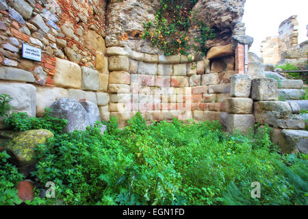 Ruines d'un temple romain à Tindari Banque D'Images