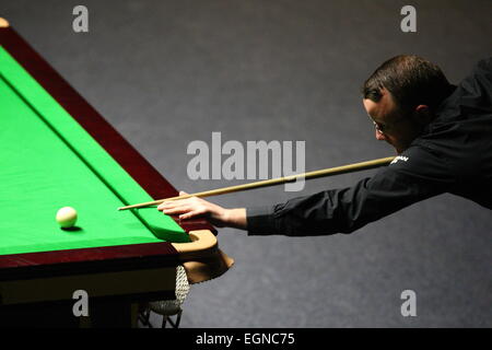 Gdynia, Pologne. 27 Février, 2015. Gdynia Snooker PTC Polish Open 2015. Martin Gould fait face à Gerard Greene durant la première journée de tournoi à Gdynia Arena sports hall Crédit : Michal Fludra/Alamy Live News Banque D'Images