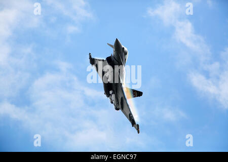 L'Eurofighter Typhoon de la RAF afficher au Bristol International Balloon Fiesta. Août 2014 Banque D'Images