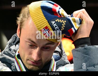 Falun, Suède. Feb 27, 2015. Petter Northug de Norvège au cours de la cérémonie de remise des médailles au Championnats du Monde de ski nordique à Falun, Suède, 27 février 2015. Photo : Hendrik Schmidt/dpa/Alamy Live News Banque D'Images