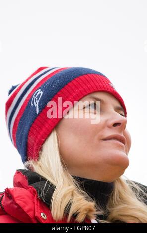 Falun, Suède. Feb 27, 2015. La Princesse héritière Mette-Marit de Norvège au Championnats du Monde de Ski Nordique à Falun, Suède, 27 février 2015. Photo : Patrick van Katwijk/ POINT DE VUE - PAS DE FIL - SERVICE/dpa/Alamy Live News Banque D'Images