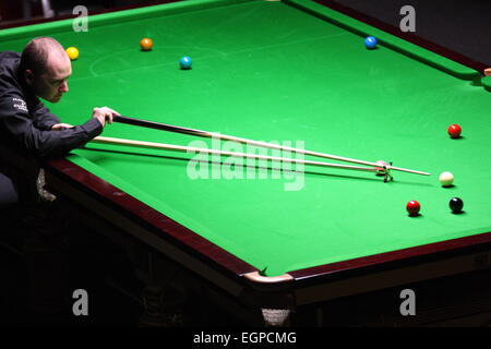 Gdynia, Pologne 28 10 févr. 2015 Gdynia Snooker PTC Polish Open 2015. Graeme Dott fait face à Mark King lors de la deuxième journée de tournoi à Gdynia Arena sports hall Crédit : Michal Fludra/Alamy Live News Banque D'Images