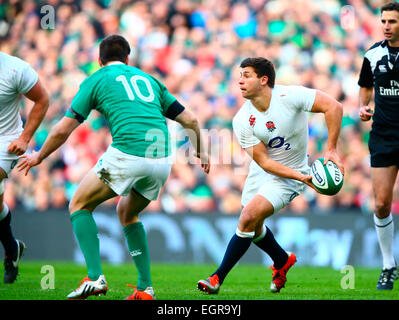 Dublin, Irlande. 06Th Mar, 2015. 6 Nations International Rugby Championship. L'Irlande contre l'Angleterre. Ben Youngs (Angleterre) se prépare à passer dehors. Credit : Action Plus Sport/Alamy Live News Banque D'Images