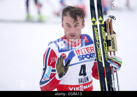 Falun, Suède. 06Th Mar, 2015. Petter Northug de Norvège réagit après avoir remporté le 50km départ groupé à la compétition de cross-country Championnats du Monde de ski nordique à Falun, Suède, 01 mars 2015. Photo : Fredrik von Erichsen/dpa/Alamy Live News Banque D'Images