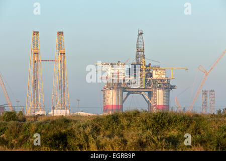 Construction de 'Big Foot' Chabot de la plate-forme de forage de pétrole et de gaz en voie d'achèvement. Banque D'Images