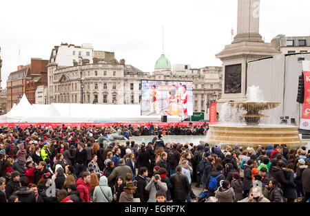 LONDON - 22 février : les spectateurs non identifiés à la célébrations du nouvel an chinois le 22 février, 2015, à Londres, Angleterre Banque D'Images