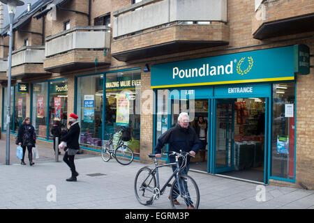 Poundland Shop Fitzroy Street Cambridge Cambridgeshire CB1 1EW Banque D'Images