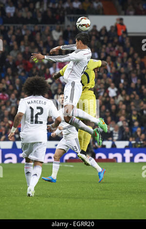 Madrid, Espagne. 1er mars 2015. Raphael Varane et Marcelo lors de Real Madrid v Villarreal CF, La Liga football match au Santiago Bernabeu, le 1er mars 2015, à Madrid Crédit : Jack Abuin/ZUMA/Alamy Fil Live News Banque D'Images