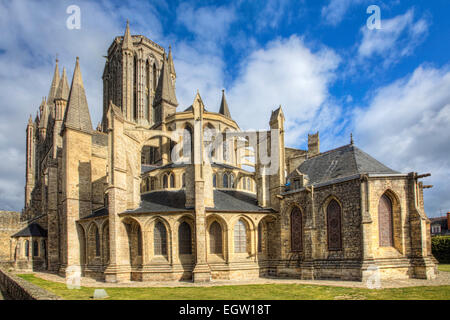 La belle cathédrale à Coutance en France Banque D'Images