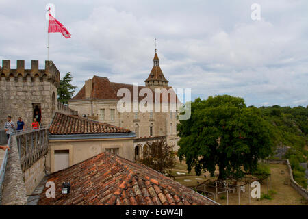 Vue depuis les remparts du château de Rocamadour, une commune française, située dans le département du lot dans le sud-ouest de la France, Banque D'Images