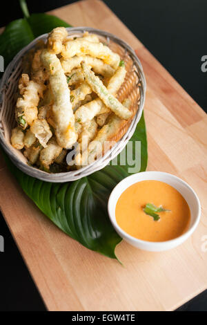 Asperges Tempura frit Banque D'Images