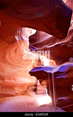 Sable pleurant à l'Upper Antelope Canyon à Page, Arizona, USA Banque D'Images