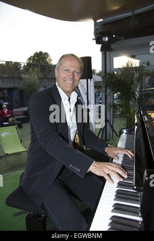 Joja Wendt pianiste allemand la promotion de son dernier CD "il 88 Tasten um die Welt' pendant une performance live au Salon Golf comprend : Joja Wendt Où : Hambourg, Allemagne Quand : 29 août 2014 Banque D'Images