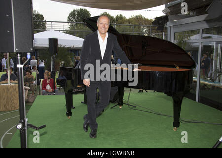 Joja Wendt pianiste allemand la promotion de son dernier CD "il 88 Tasten um die Welt' pendant une performance live au Salon Golf comprend : Joja Wendt Où : Hambourg, Allemagne Quand : 29 août 2014 Banque D'Images