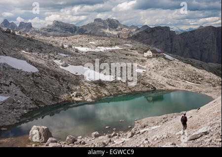 Plateau de la Groupe du Sella, à l'arrière de son plus haut sommet Piz Boe, Boespitze, 3152 m, vue depuis le sommet du Mont Cima Pisciadù Banque D'Images