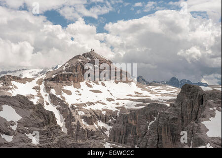 Plateau de la Groupe du Sella, à l'arrière de son plus haut sommet Piz Boè, Boespitze, 3152 m, vue depuis le sommet du Mont Cima Pisciadù Banque D'Images