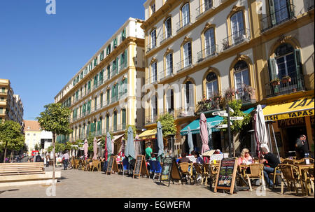 La Plaza de la Merced (Merci Square) bars cafés, restaurants, un square, plaza, Malaga, Espagne. Banque D'Images