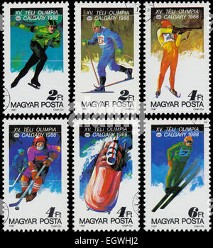 Hongrie - circa 1987 : Ensemble de timbres imprimés dans la Hongrie voir les Jeux Olympiques d'hiver de 1988, Calgary, Canada, vers 1987 Banque D'Images