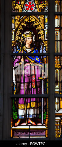Vitrail représentant le roi Louis IX, Saint Louis, couramment Roi Capétien de France de 1226 jusqu'à 1270 Banque D'Images