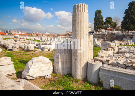 Ruines de l'antique ville Smyrne dans une journée d'été. Izmir, Turquie Banque D'Images