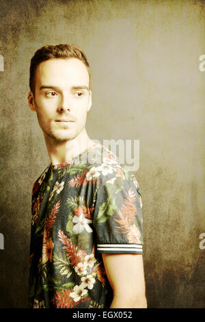 Chemise homme en milieu tropical Banque D'Images