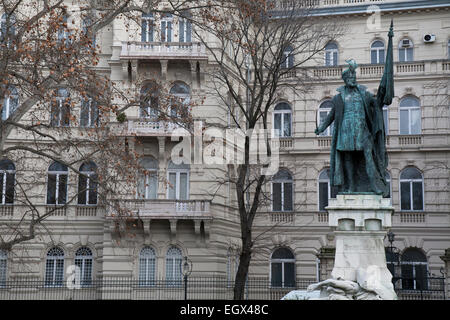 Statue sur la rue Andrassy, Budapest Banque D'Images