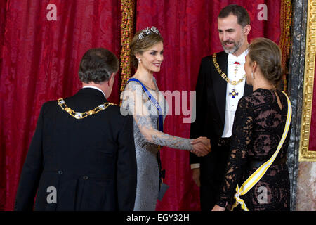 Juan Manuel Santos, Königin Letizia von Spanien, Felipe König von Spanien und Clemencia Rodriguez de Santos beim Accueil zum Gala Dinner zu Ehren des kolumbianischen Président Santos senneur und Frau im Palacio Real. Madrid, 02.03.2015/photo alliance Banque D'Images