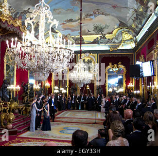 Königin Letizia von Spanien, Clemencia Rodriguez de Santos, Juan Manuel Santos, Felipe König von Spanien und Gäste haus zum Accueil Dîner de Gala zu Ehren des kolumbianischen Président Santos senneur und Frau im Palacio Real. Madrid, 02.03.2015/photo alliance Banque D'Images