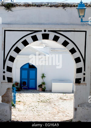 Porte décorative à Sidi Bou Said, Tunisie Banque D'Images