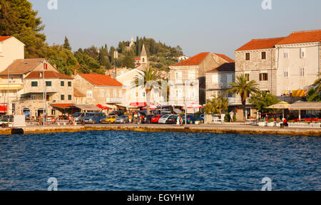 Trpanj ville, île de Brac - Croatie Banque D'Images