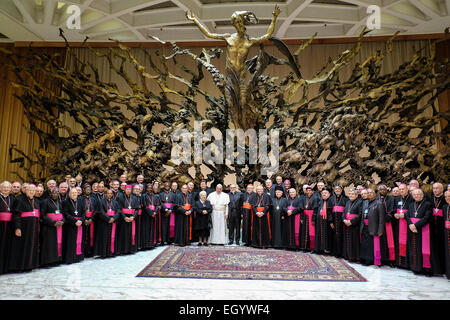 La cité du Vatican. 4 mars, 2015. Audience Générale, le Pape François à Nervi Hall 4 mars 2015 Crédit : Realy Easy Star/Alamy Live News Banque D'Images