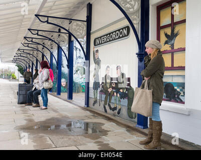 Peinture murale à la Gare, Invergordon, Highlands, Scotland Banque D'Images