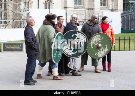 Les personnes qui prennent part à l'Jorvik Viking Festival, New York 2015 Banque D'Images