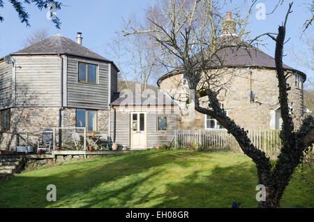 Un traditionnel dans le village de Shropshire roundhouse de Aston e-business Londres près de Craven Arms Banque D'Images