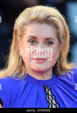 71e Festival International du Film de Venise - '3 coeurs' - Premiere avec : Catherine Deneuve Où : Venise, Italie Quand : 30 Jul 2014 Banque D'Images