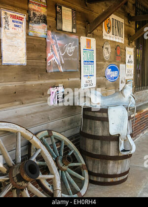 Buck's Gun Shop Rack à Daytona Beach, Florida, USA Banque D'Images