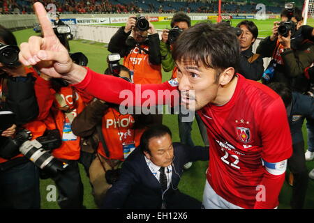 Saitama, Japon. 4e Mar, 2015. Yuki Abe (rouges) Football/soccer : Ligue des Champions de l'AFC 2015 match du groupe G entre Urawa Reds 0-1 Brisbane Roar FC à Saitama Stadium 2002 à Saitama, Japon . © Sho Tamura/AFLO SPORT/Alamy Live News Banque D'Images