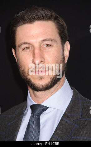 New York, USA. 4e Mar, 2015. Acteur PABLO SCHREIBER assiste à la première de New York 'Chappie' qui s'est tenue à l'AMC Loews Lincoln Square. Credit : Nancy Kaszerman ZUMAPRESS.com/Alamy/Live News Banque D'Images